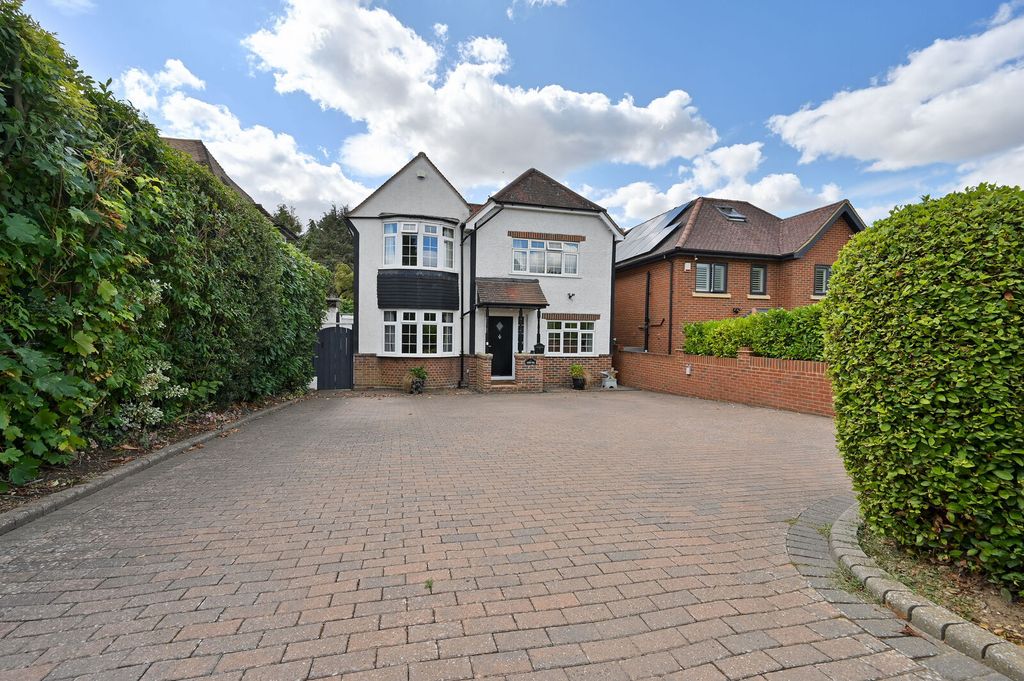 Property photo 1 of 29
