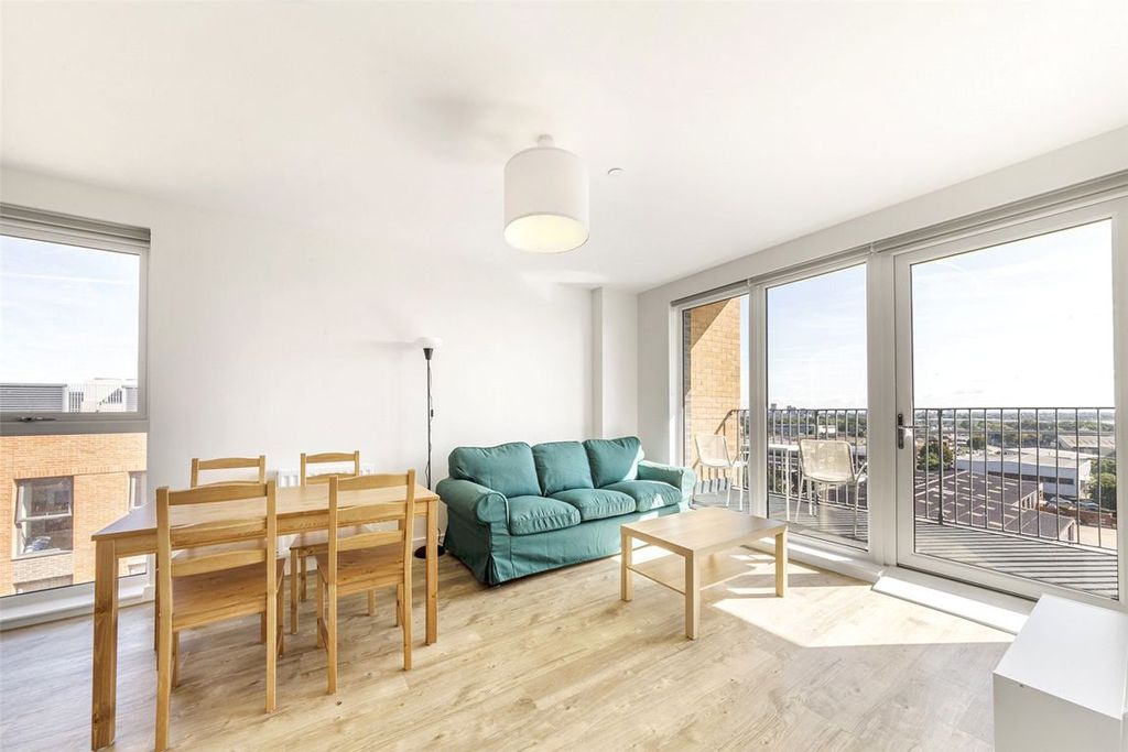 Property photo 2 of 16