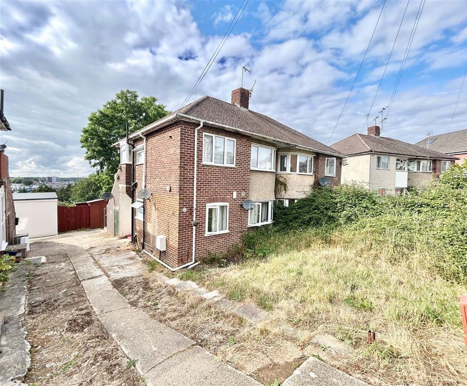 Property photo 1 of 7 Front