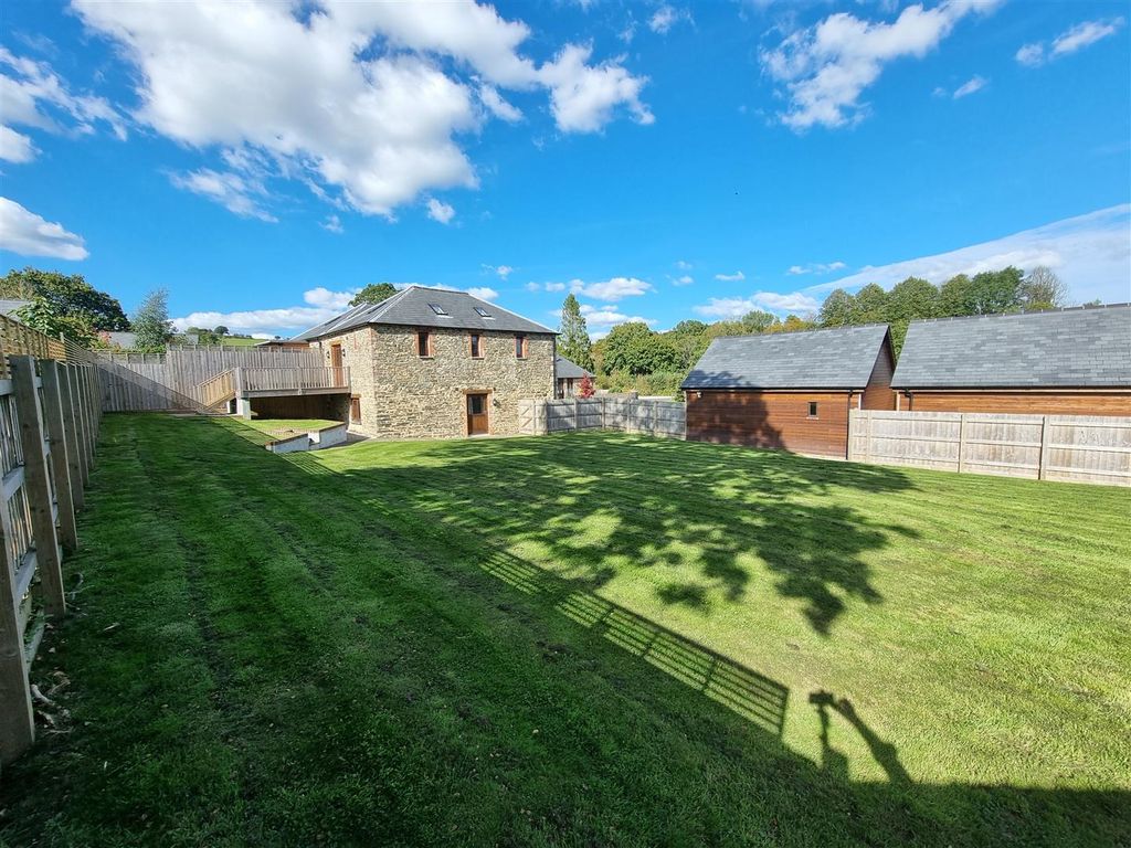 Property photo 1 of 23 20250923_151210.Jpg