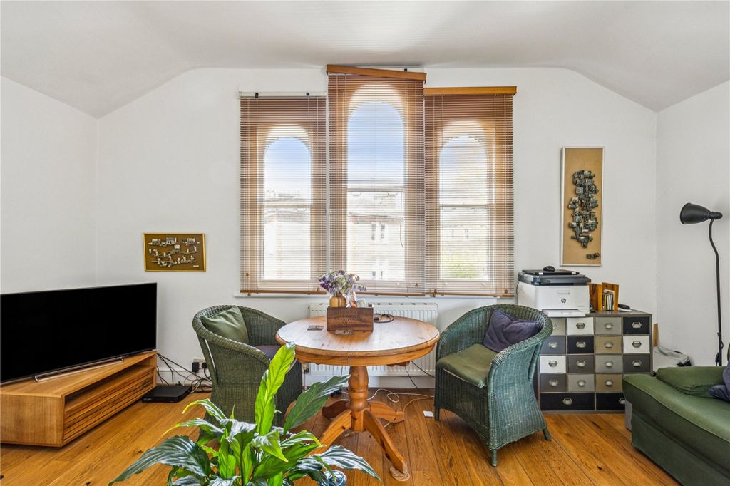 Property photo 3 of 13 Reception Room