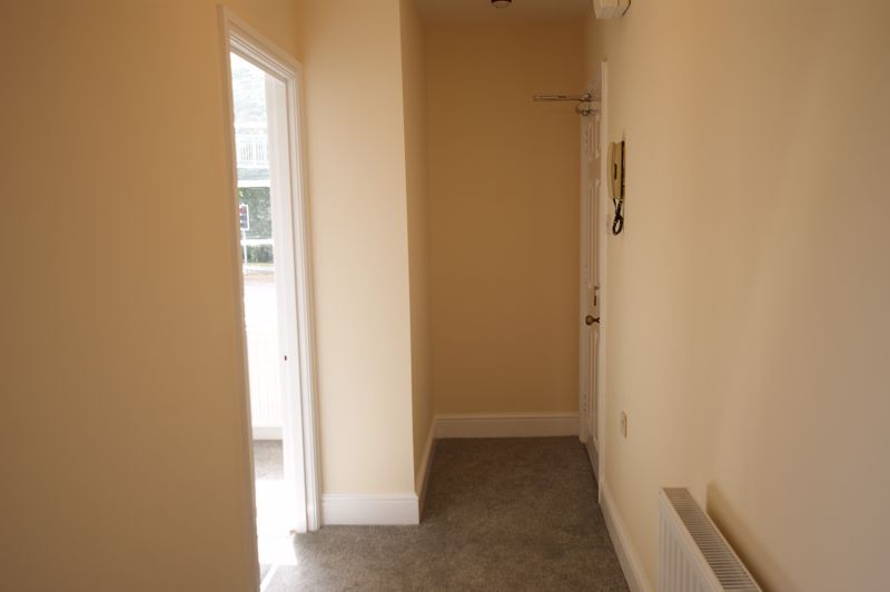 Property photo 3 of 13 Photo 4