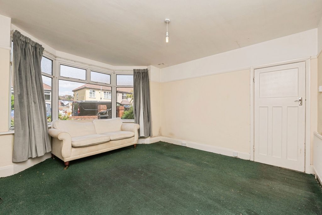 Property photo 2 of 13 Photo
