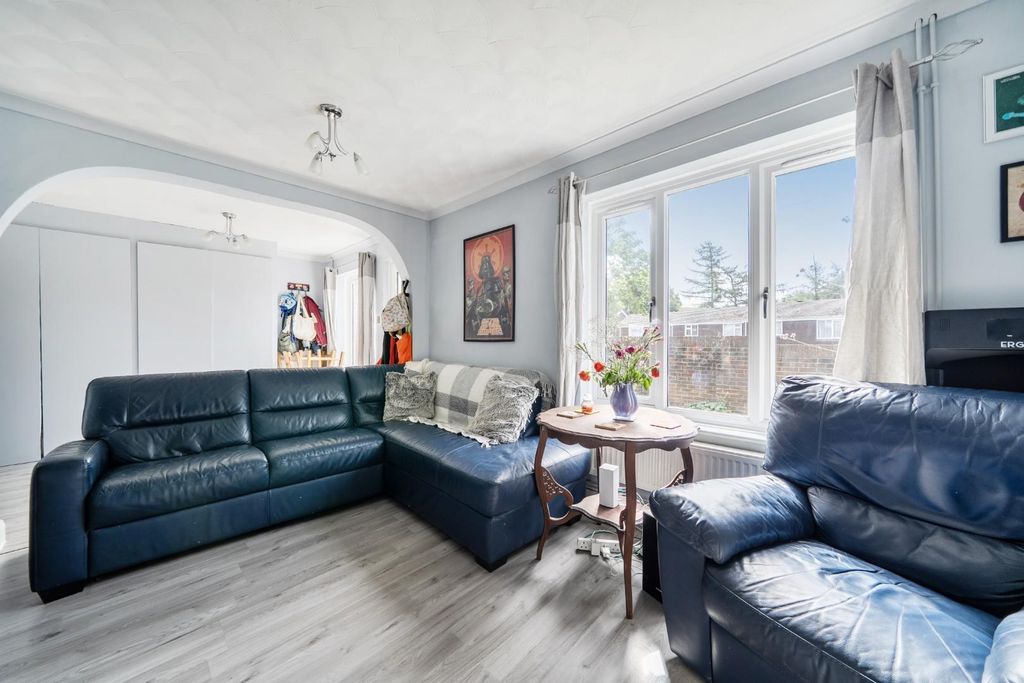 Property photo 3 of 18 1-6A5E135965199-1493934 (10)-1.Jpg