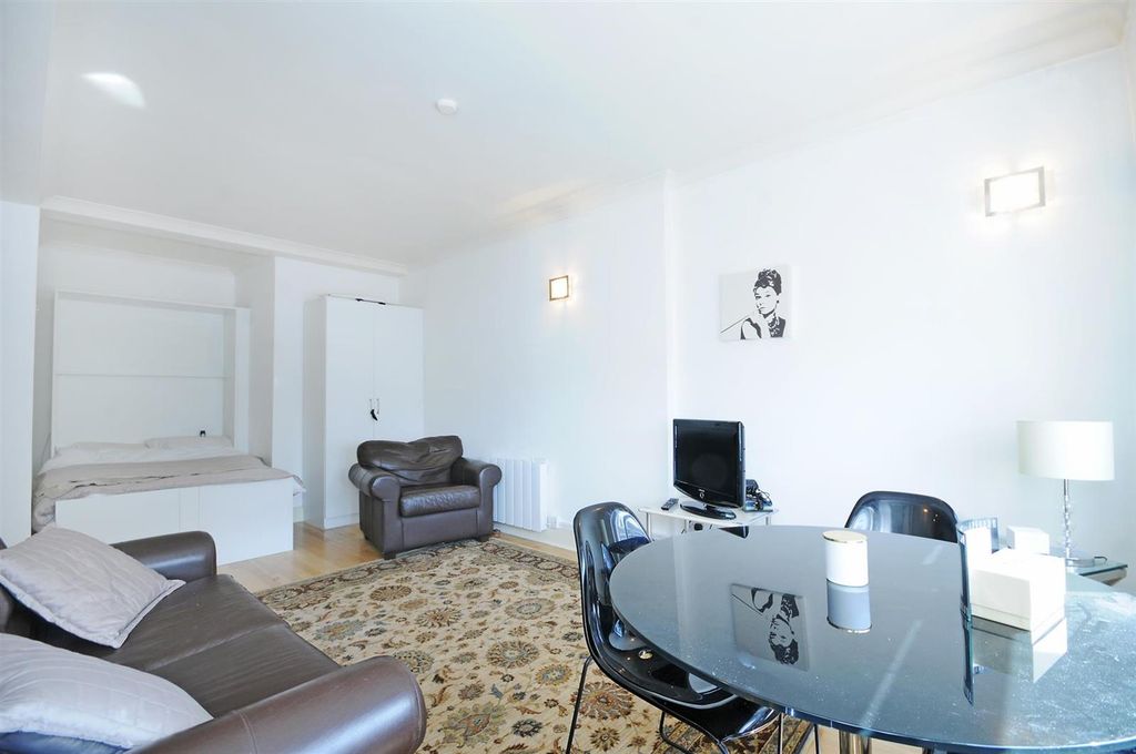 Property photo 2 of 4 Reception Room