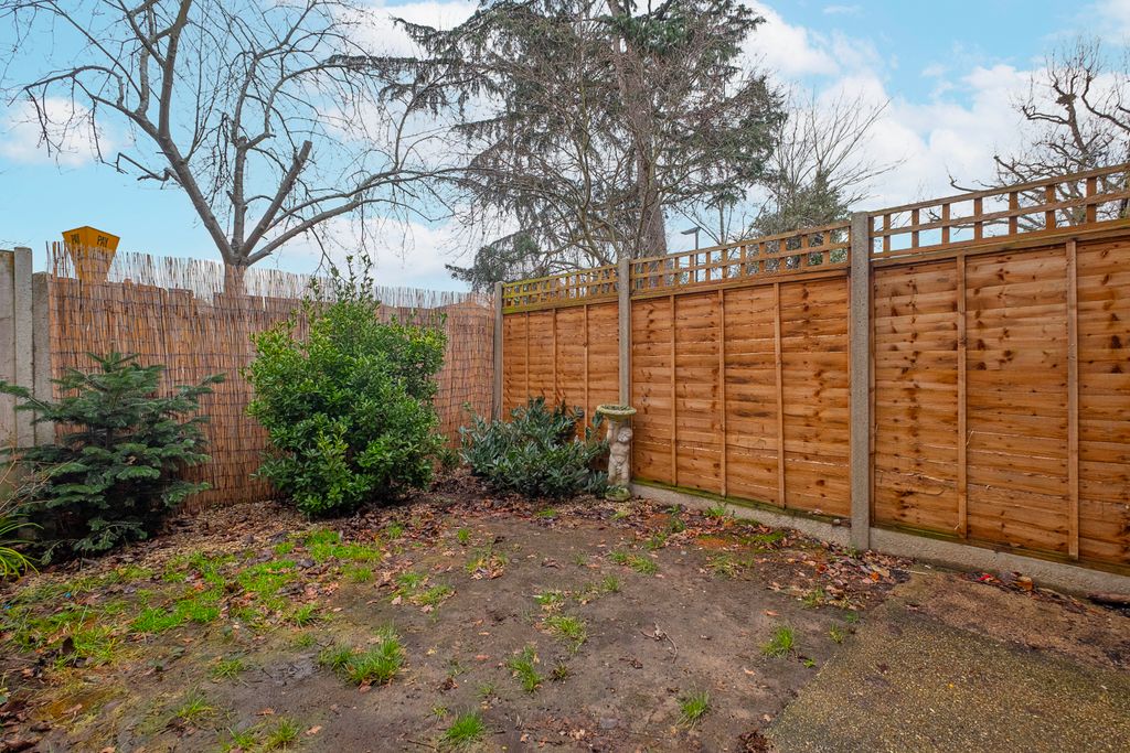 Property photo 1 of 2