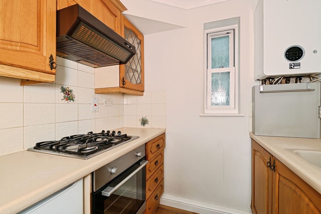 Property photo 2 of 12 Kitchen