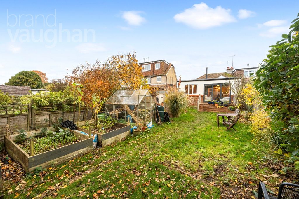 Property photo 2 of 22 Picture No. 04