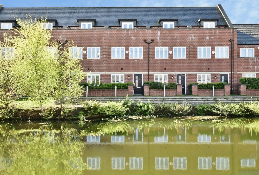 Property photo 1 of 20 Pbox-Img.Jpg