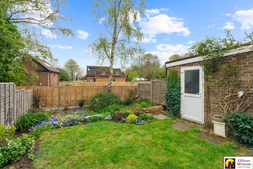 Property photo 3 of 27