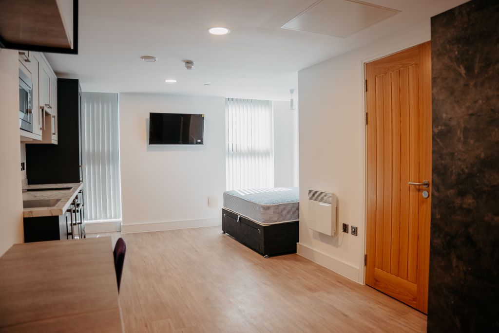 Property photo 2 of 10