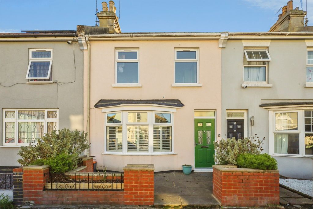 Property photo 1 of 15