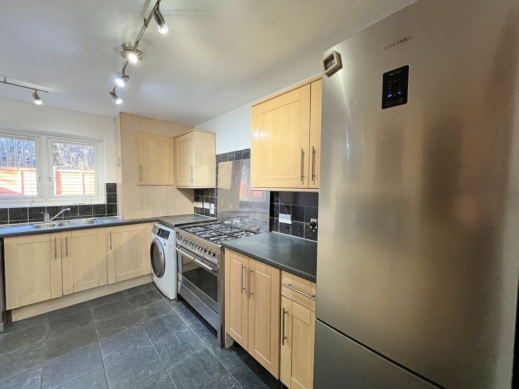 Additional image 12 of 3 bed maisonette for saleCommunity Road, Greenford UB6