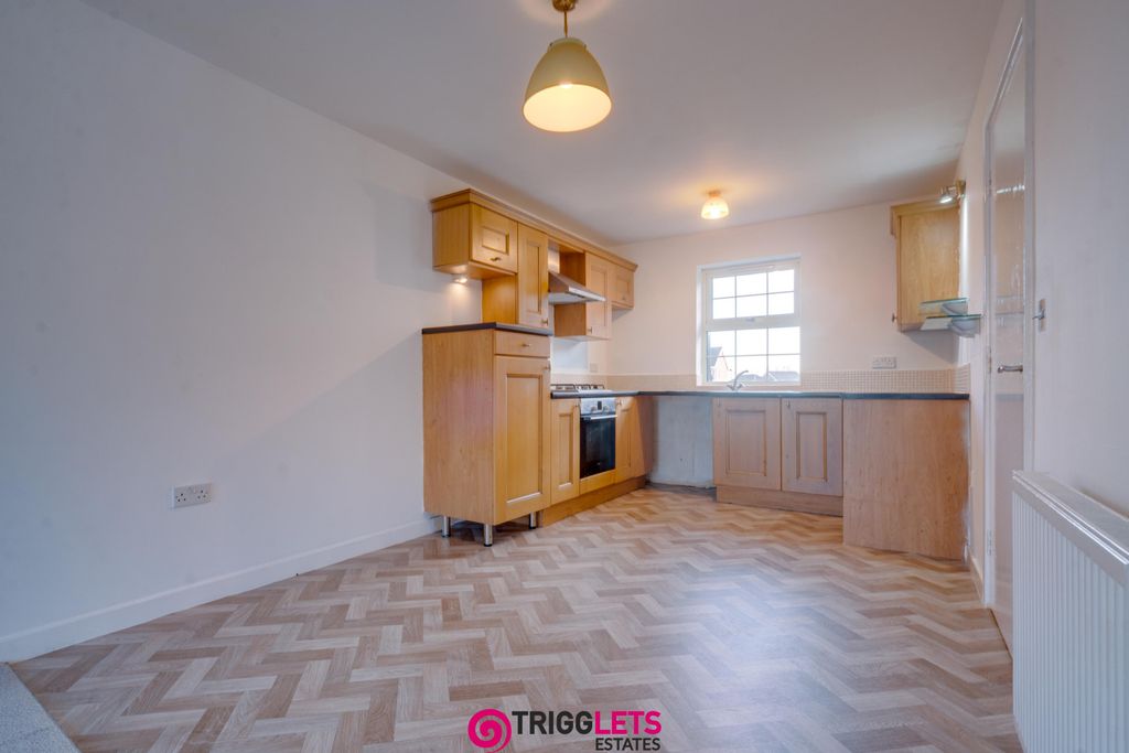 Property photo 3 of 26