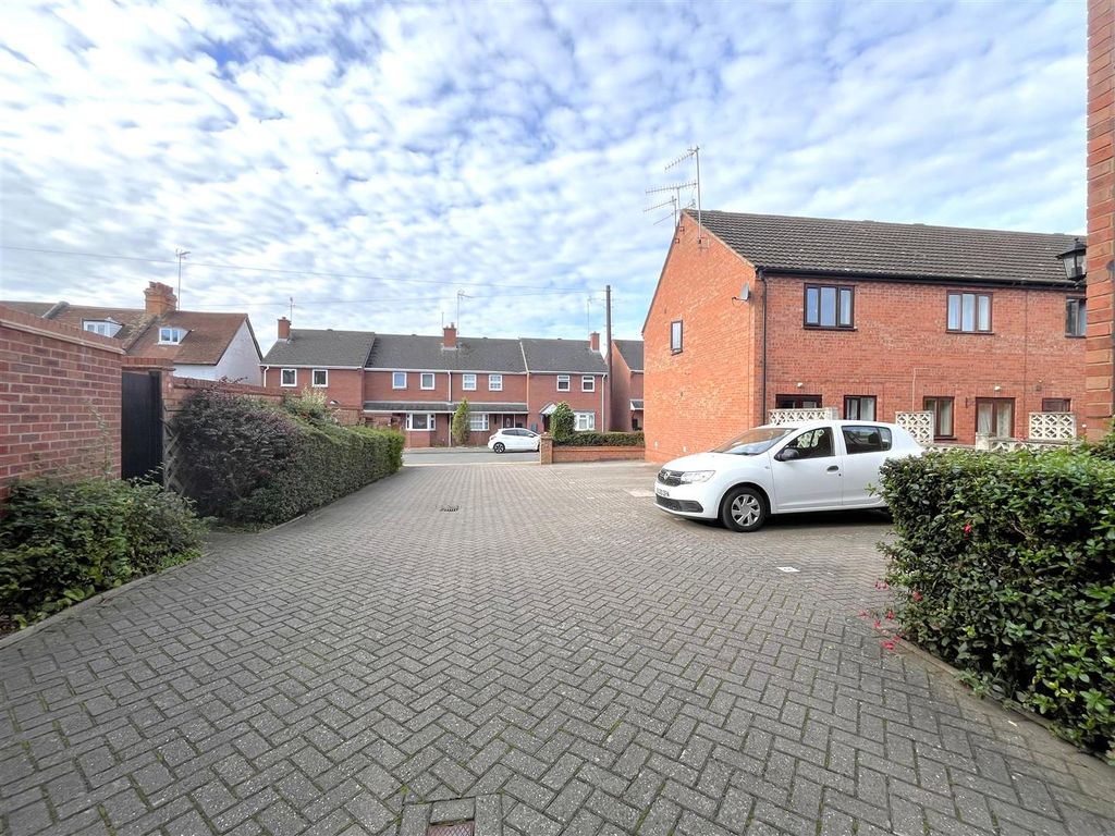 Property photo 3 of 18 Img_0521.Jpg