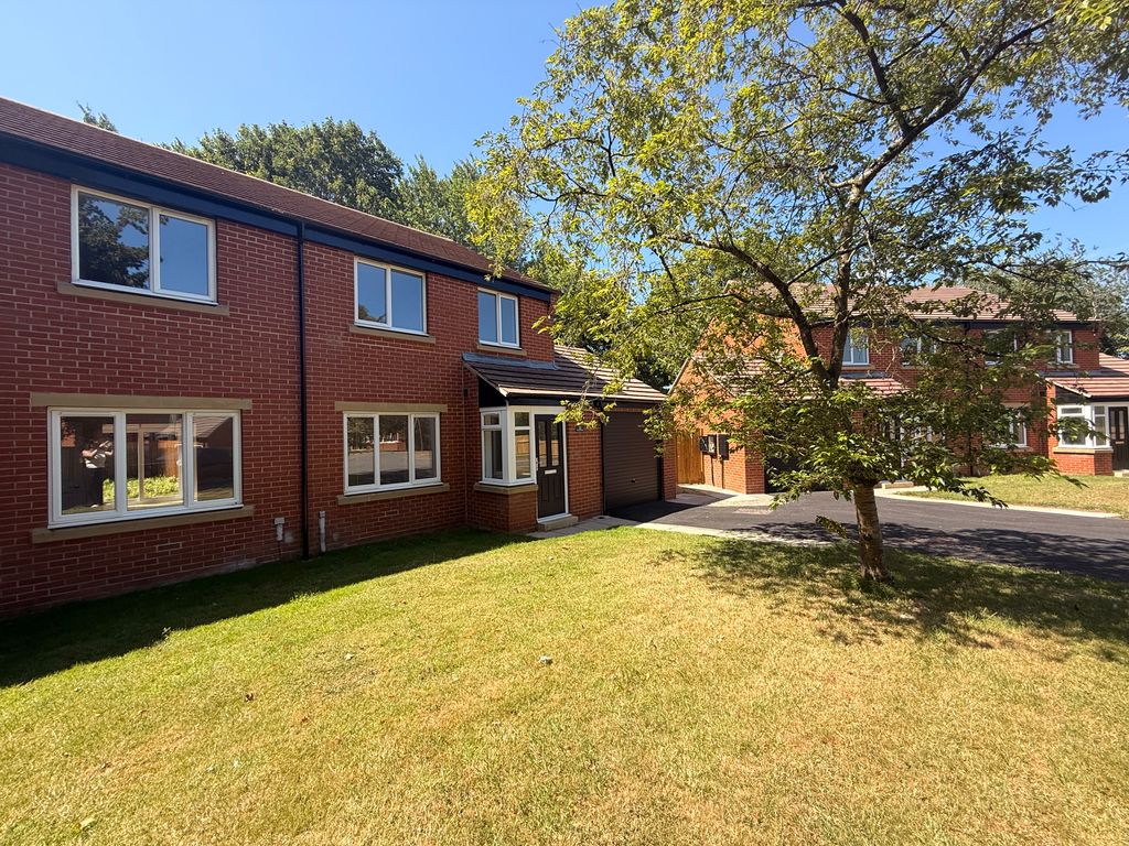 Property photo 1 of 14 Image
