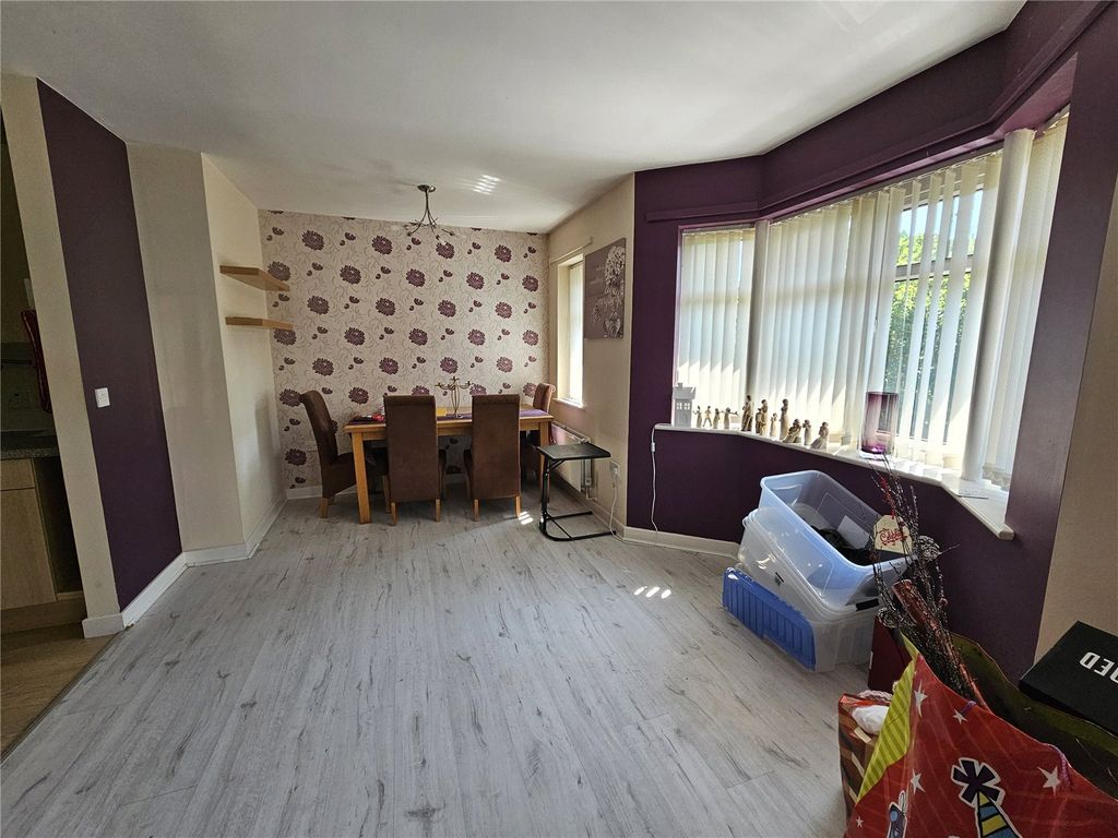 Property photo 3 of 8 Picture No. 06
