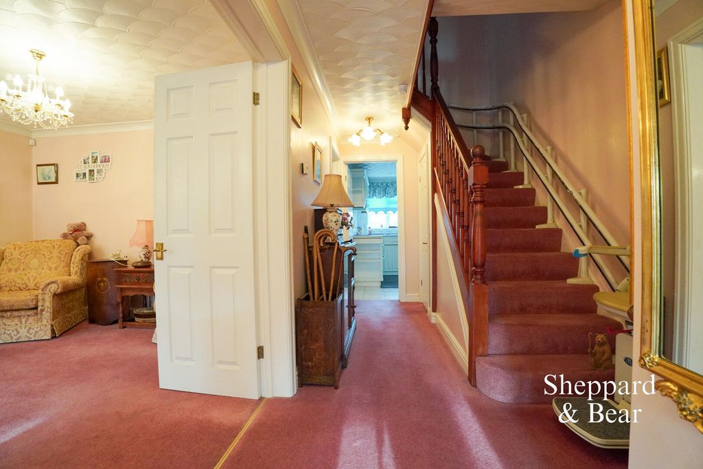 Property photo 2 of 33 Dsc01949.Jpg