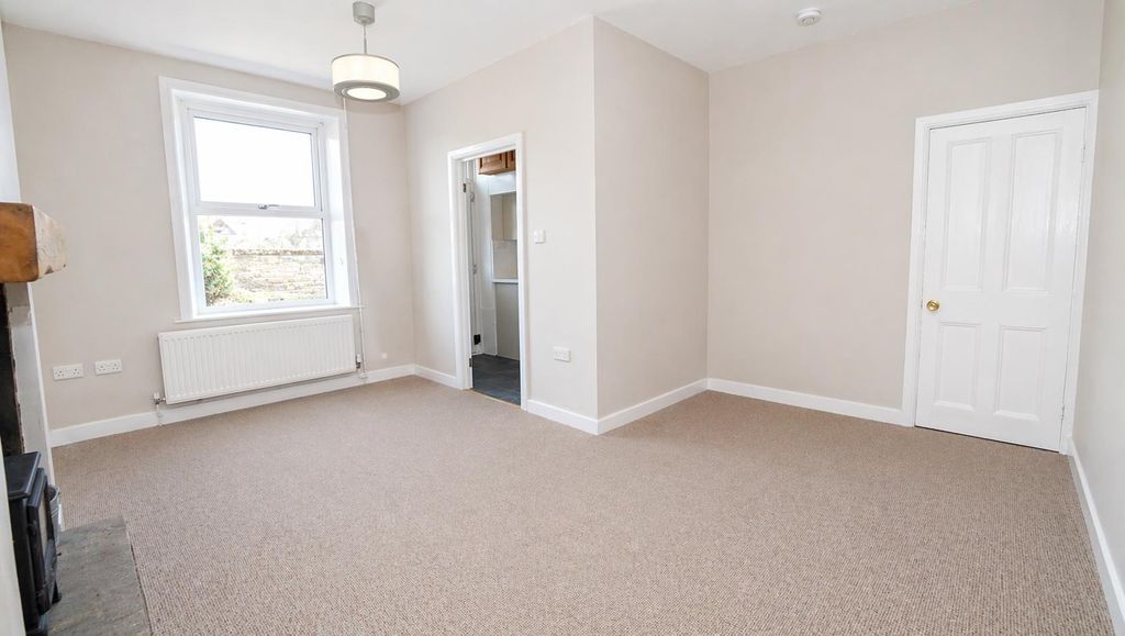 Property photo 3 of 8 Lounge1.Png