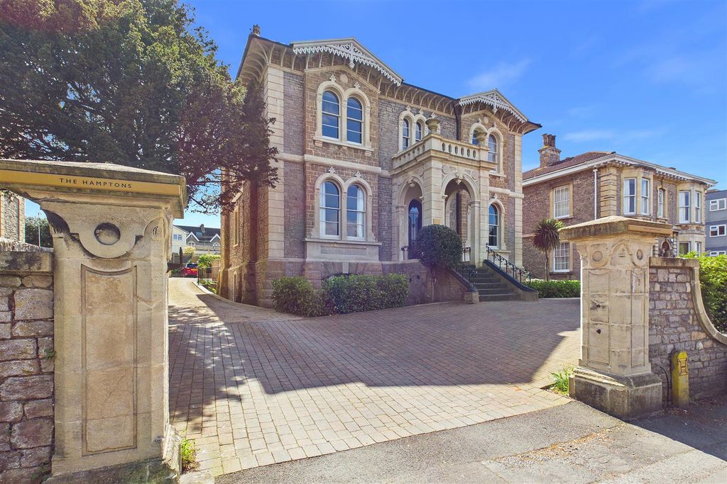 Property photo 1 of 19