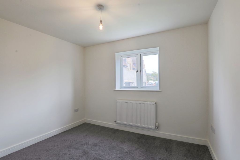 Property photo 3 of 17 Photo