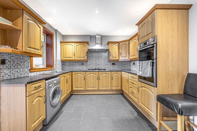 Property photo 2 of 21 Kitchen