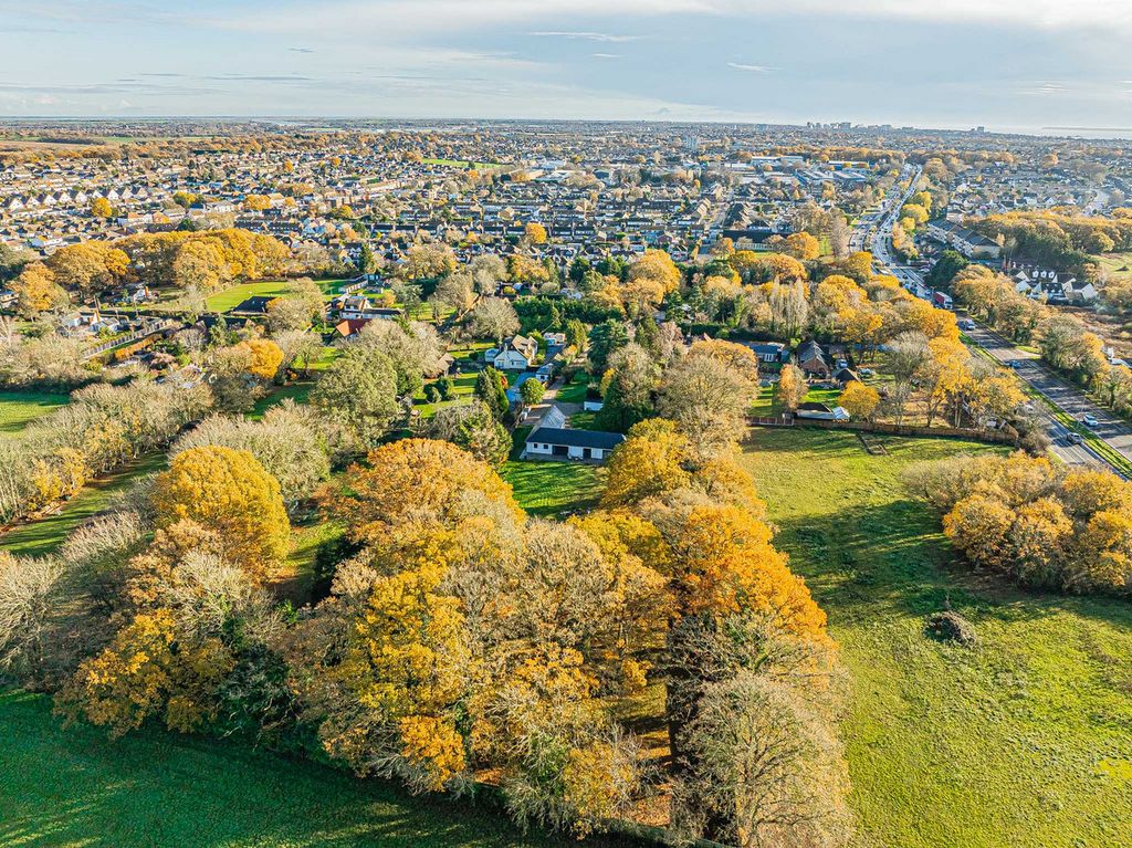 Property photo 3 of 49