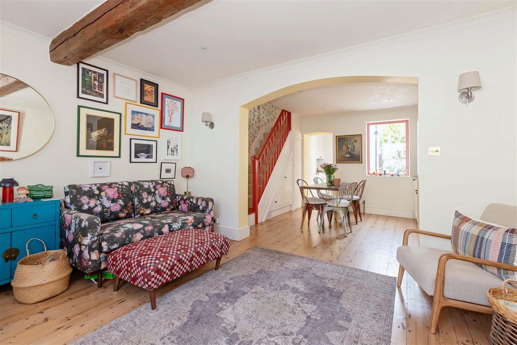 Property photo 3 of 20 Portland Rd_27.Jpg