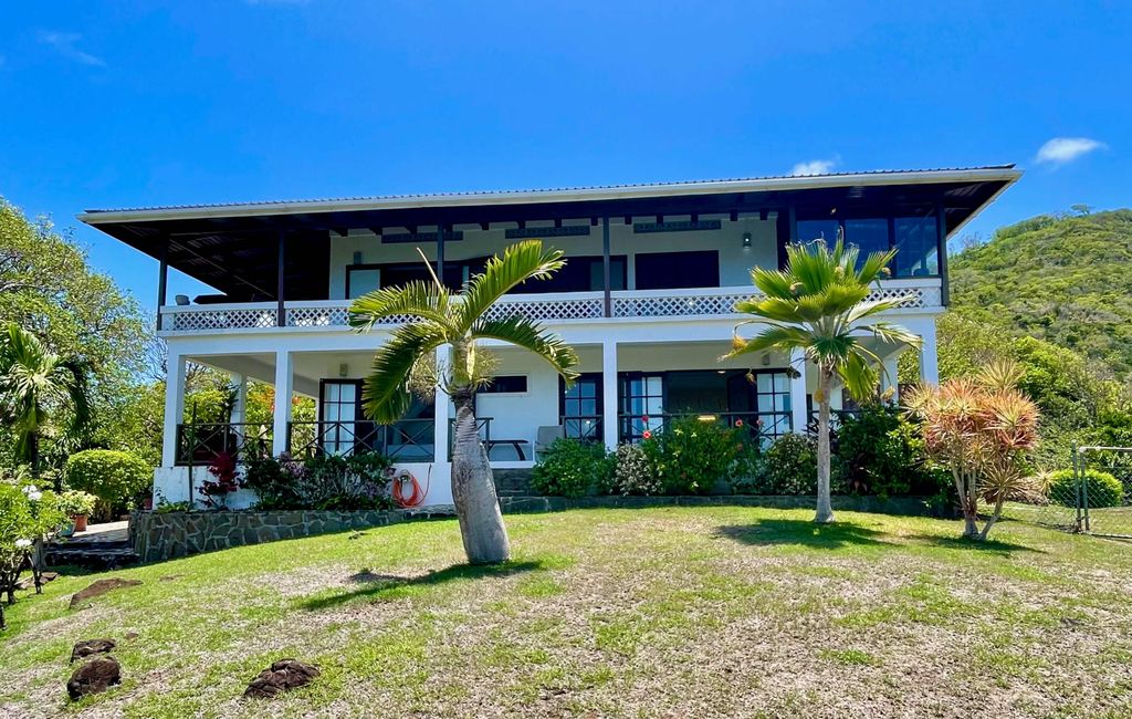 Property photo 1 of 18