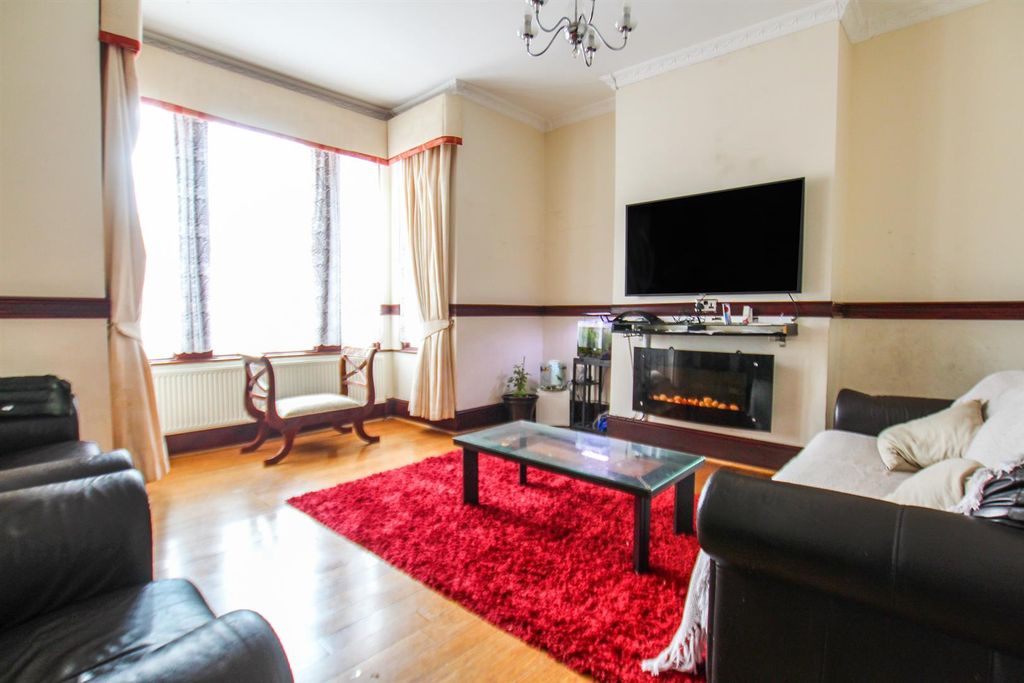 Property photo 2 of 12 2.Jpg