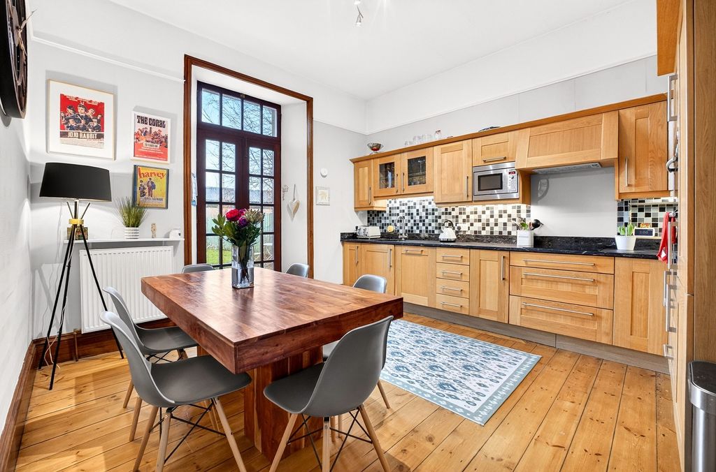 Property photo 3 of 16 Kitchen - Diner