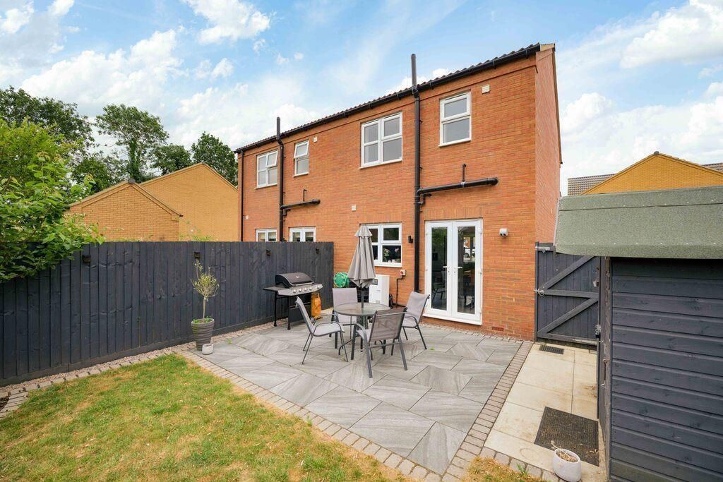 Property photo 2 of 14
