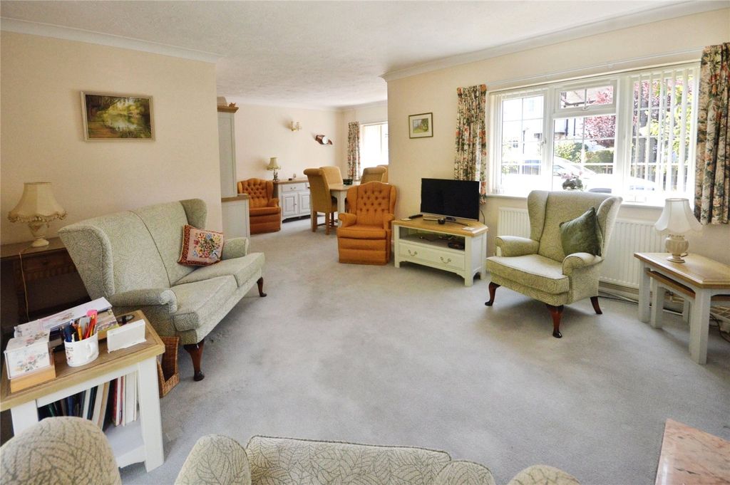 Property photo 3 of 21 Picture No. 11