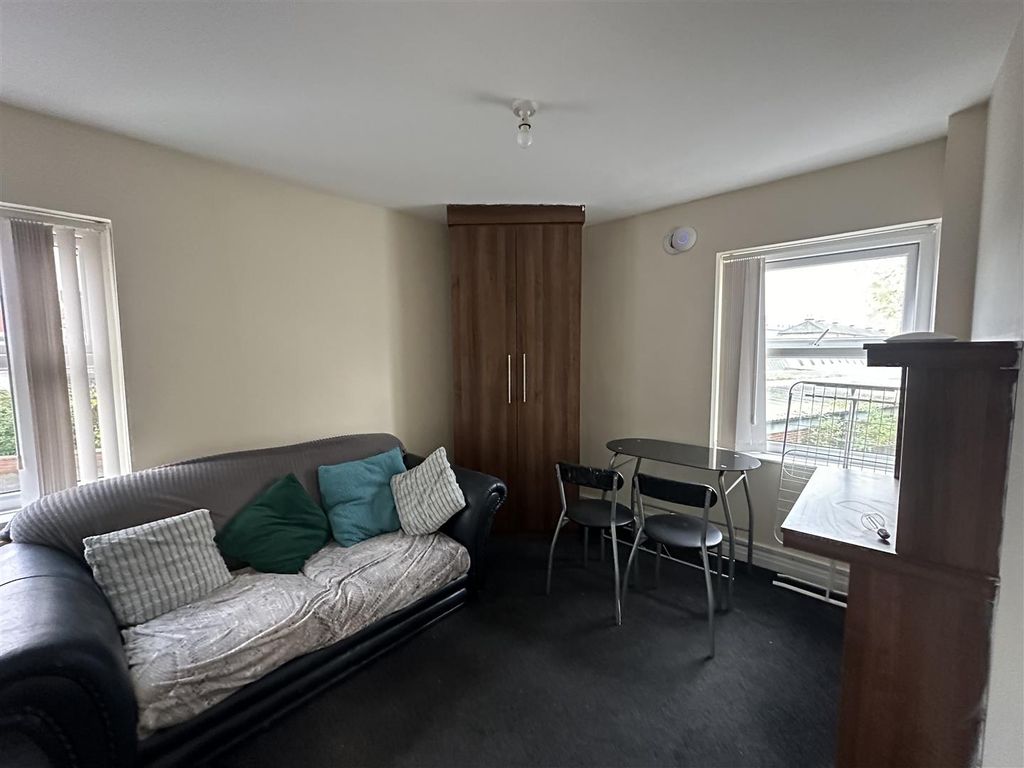 Property photo 2 of 9 Img_4458.Jpg