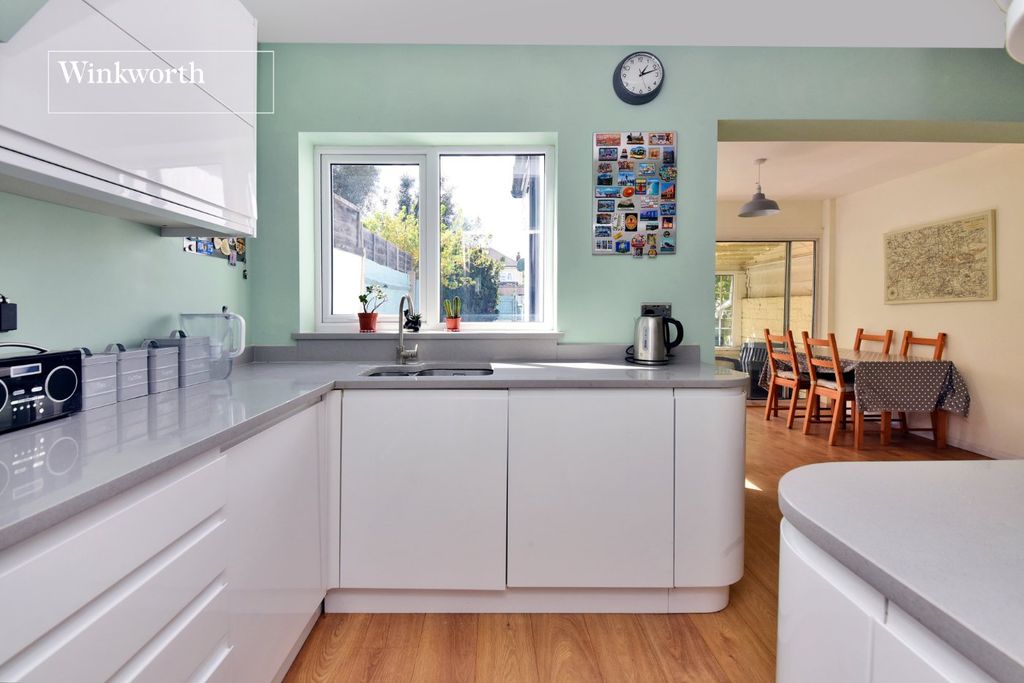 Property photo 3 of 13 Picture No. 06