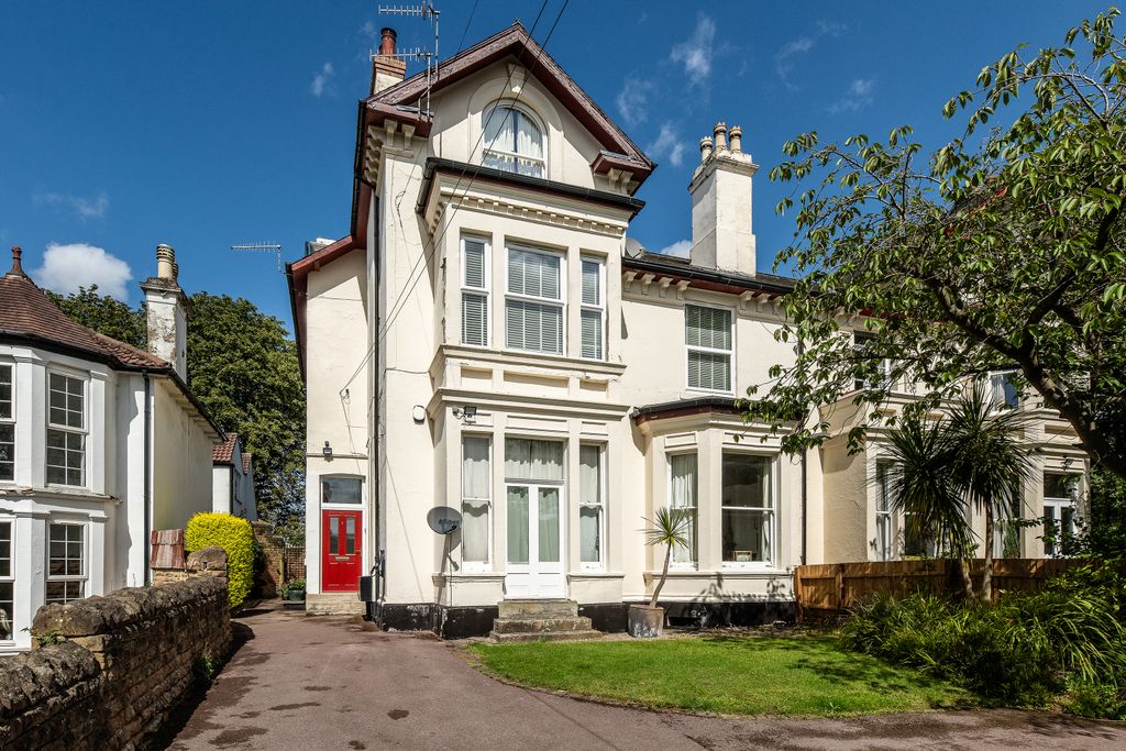 Property photo 1 of 18