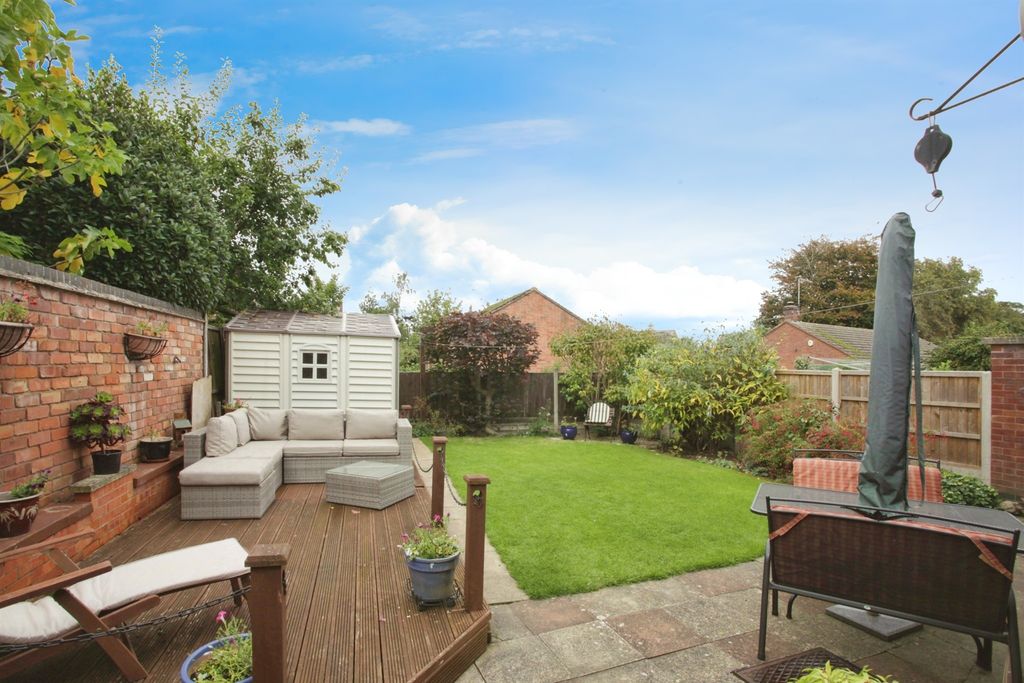 Property photo 1 of 16
