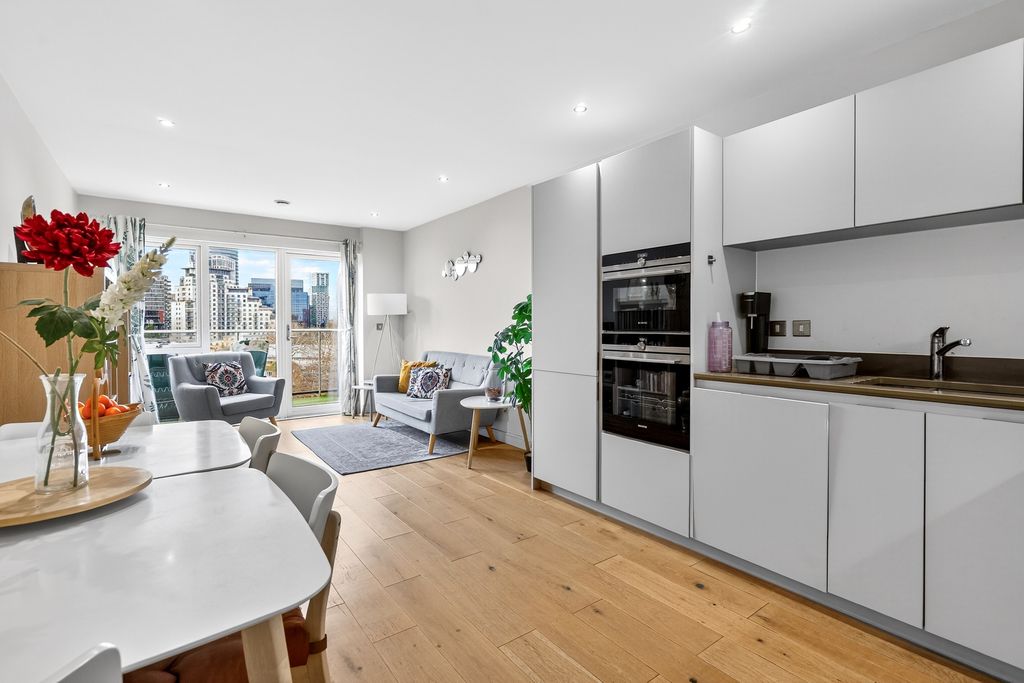 Property photo 3 of 18 Open Plan Living