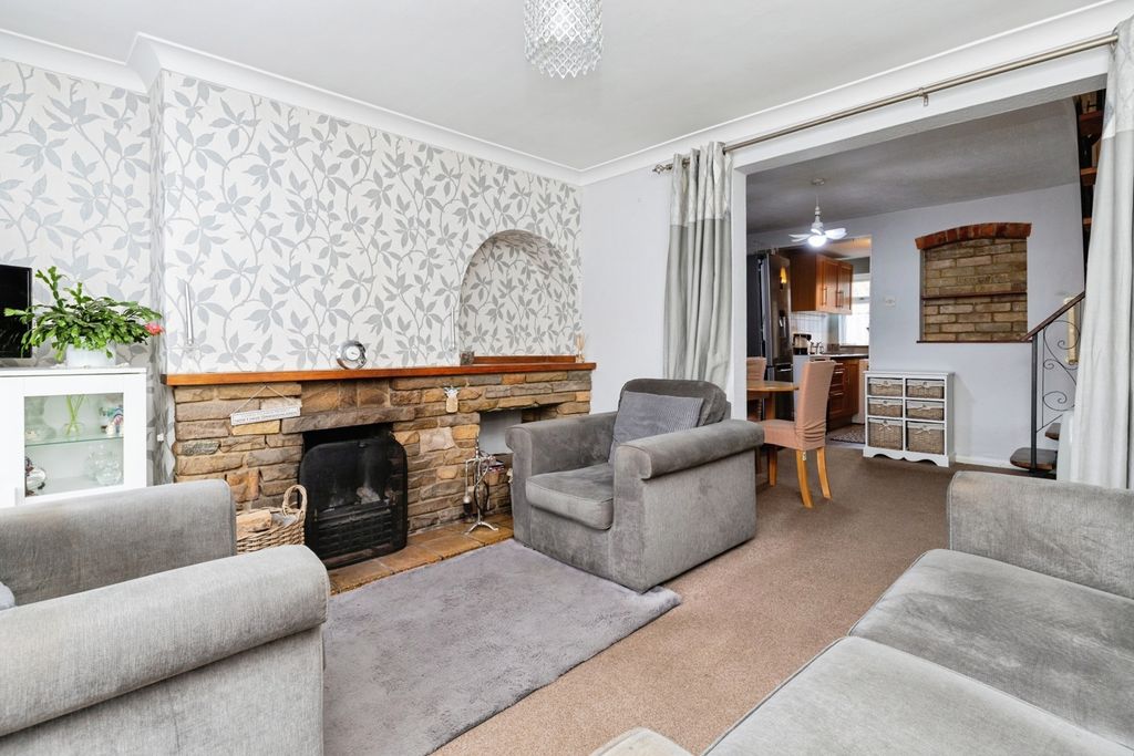 Property photo 2 of 18 Pbox-Img.Jpg