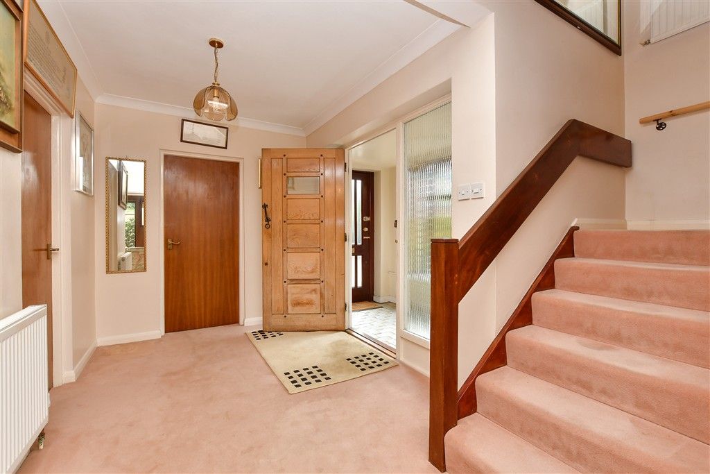 Property photo 2 of 12 Entrance Hall