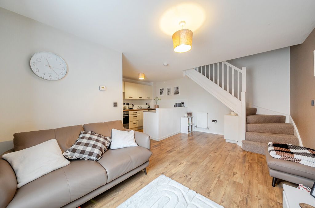 Property photo 3 of 19 1369917-15-68F243...