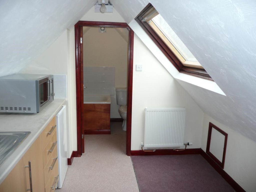 Property photo 1 of 3