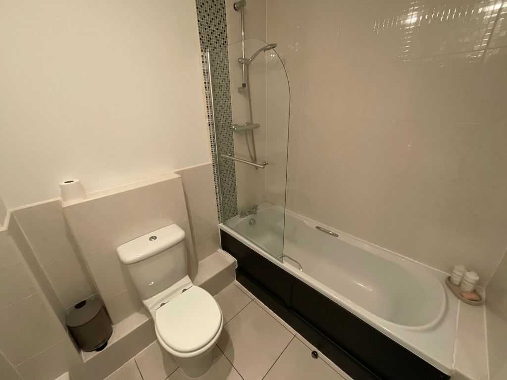 Additional image 15 of 3 bed flat to rentCanal Road, Congleton CW12