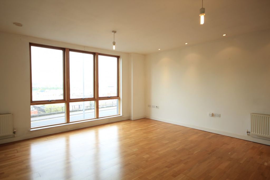 Property photo 2 of 8 Living Room