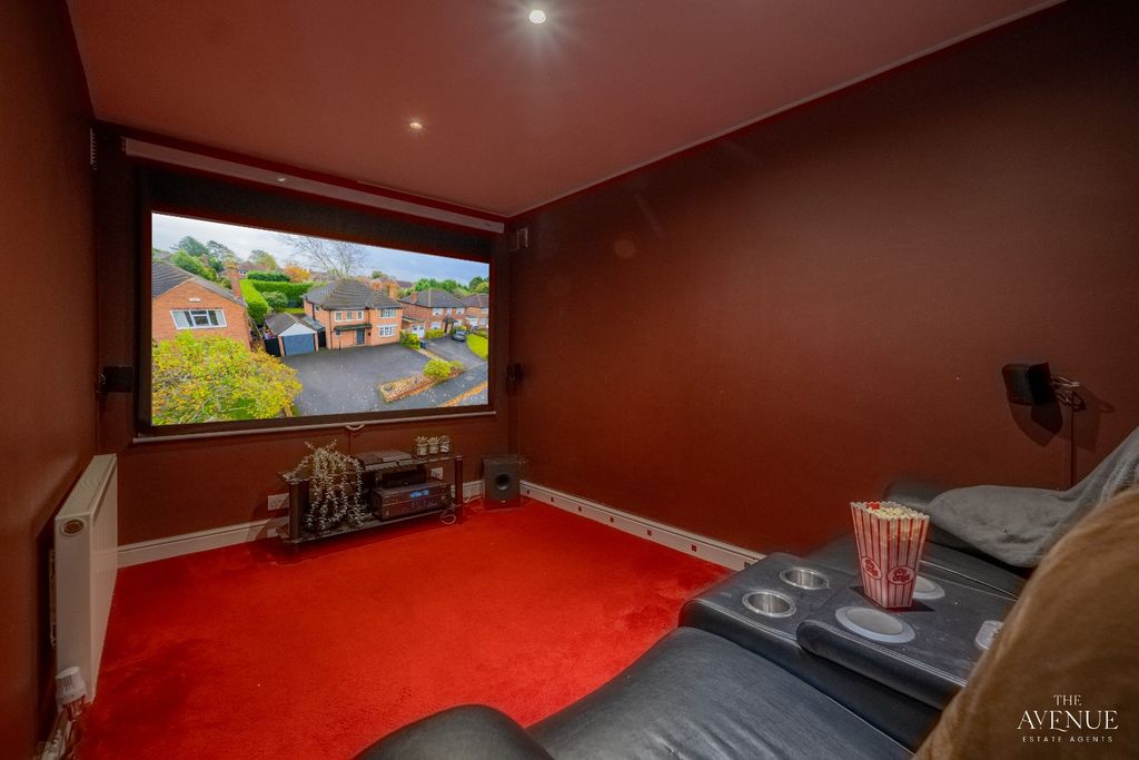 Property photo 3 of 26 2407647