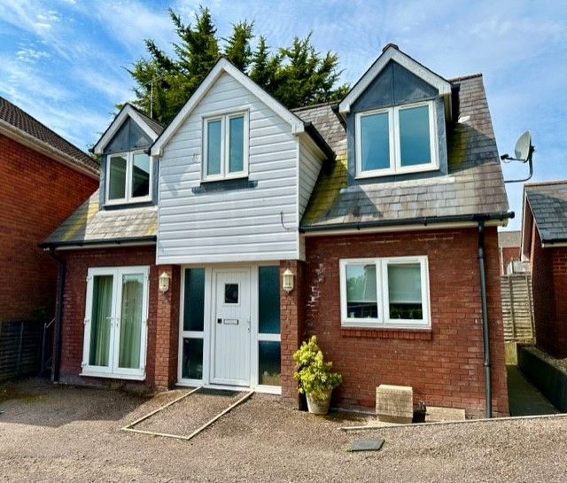 Property photo 1 of 6 External Front