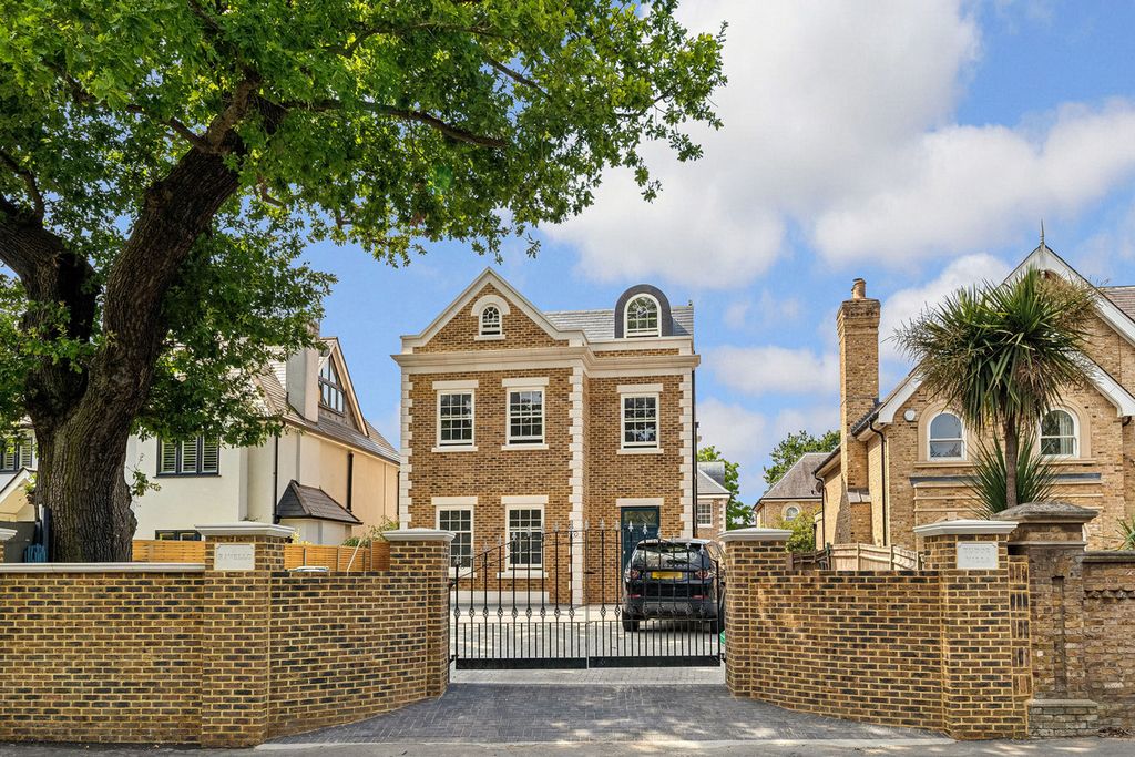 Property photo 1 of 34