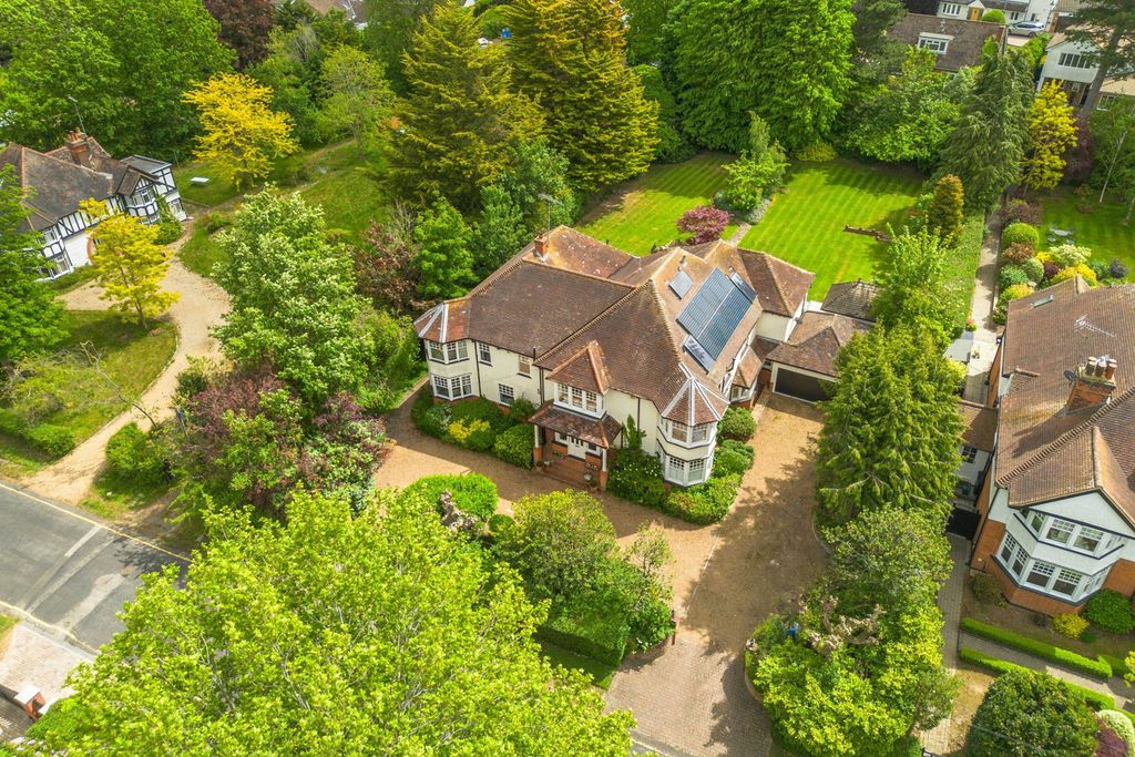 Additional image 69 of 6 bed detached house for saleGreenway, Hutton Mount, Brentwood CM13