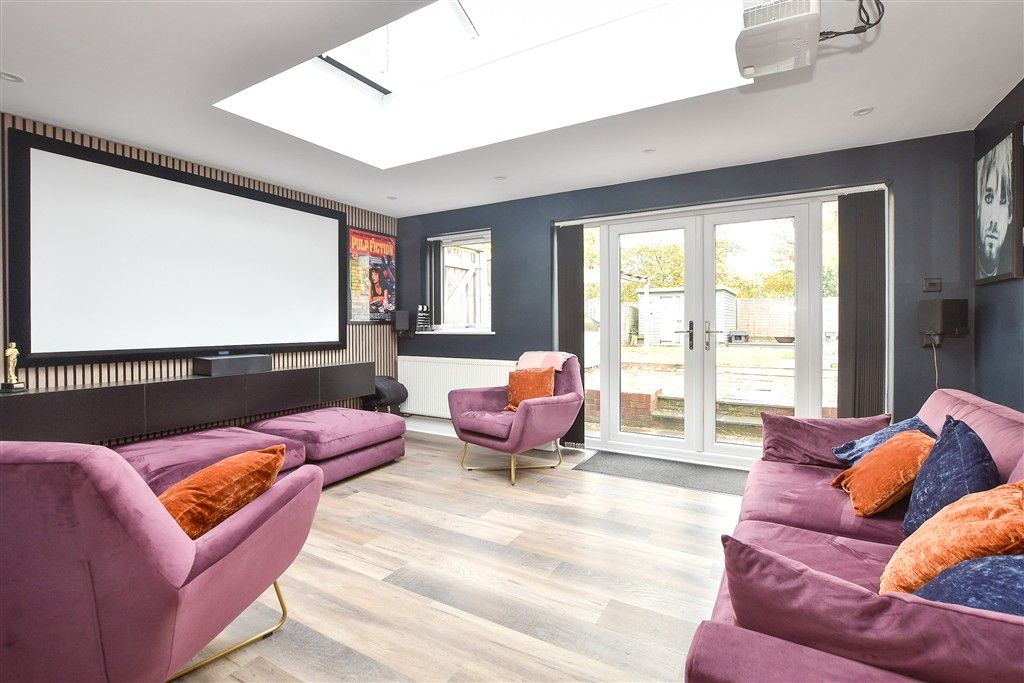 Property photo 3 of 12 Family Area