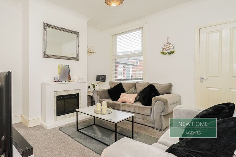 Property photo 3 of 18 Photo 8